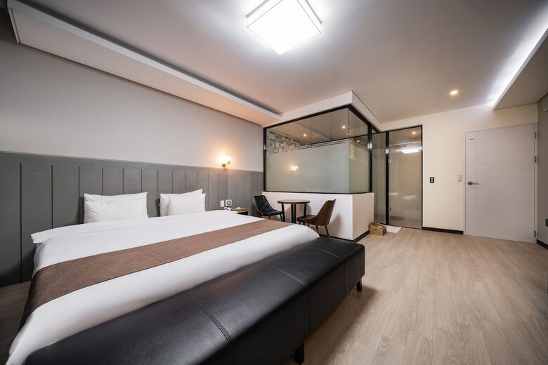 Seattle B Hotel