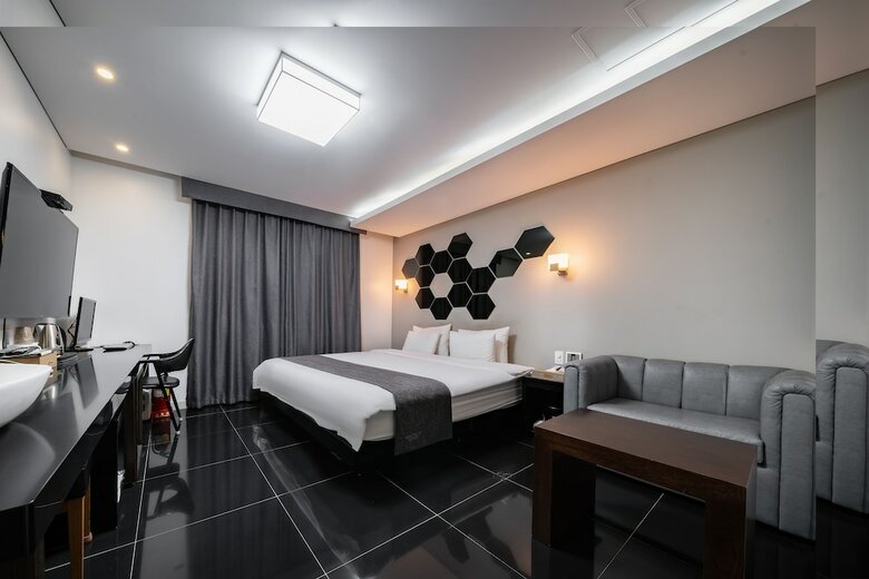 Seattle B Hotel