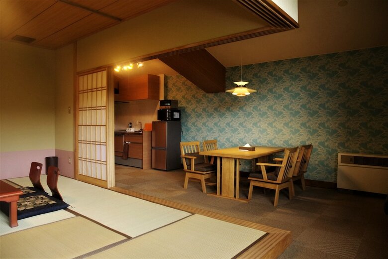 Hostal K's House Hokkaido - Asahidake Onsen Hostel
