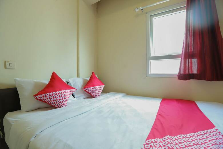 Oyo 909 Lauv Room Grand Centerpoint