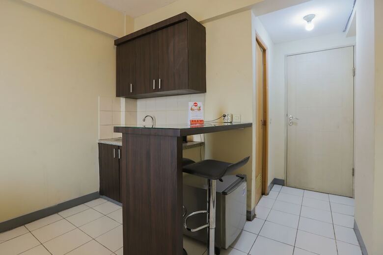 Oyo 909 Lauv Room Grand Centerpoint