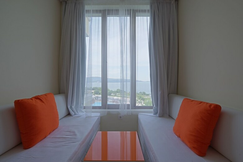 Hotel Perla Beach Luxury