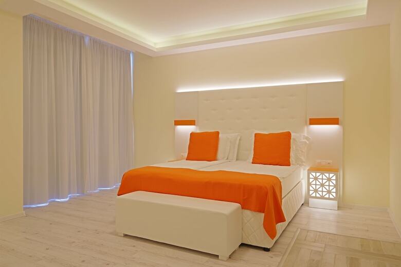 Hotel Perla Beach Luxury