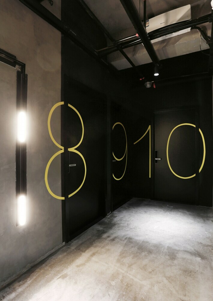 Black Gold Factory Boutique Design Hotel