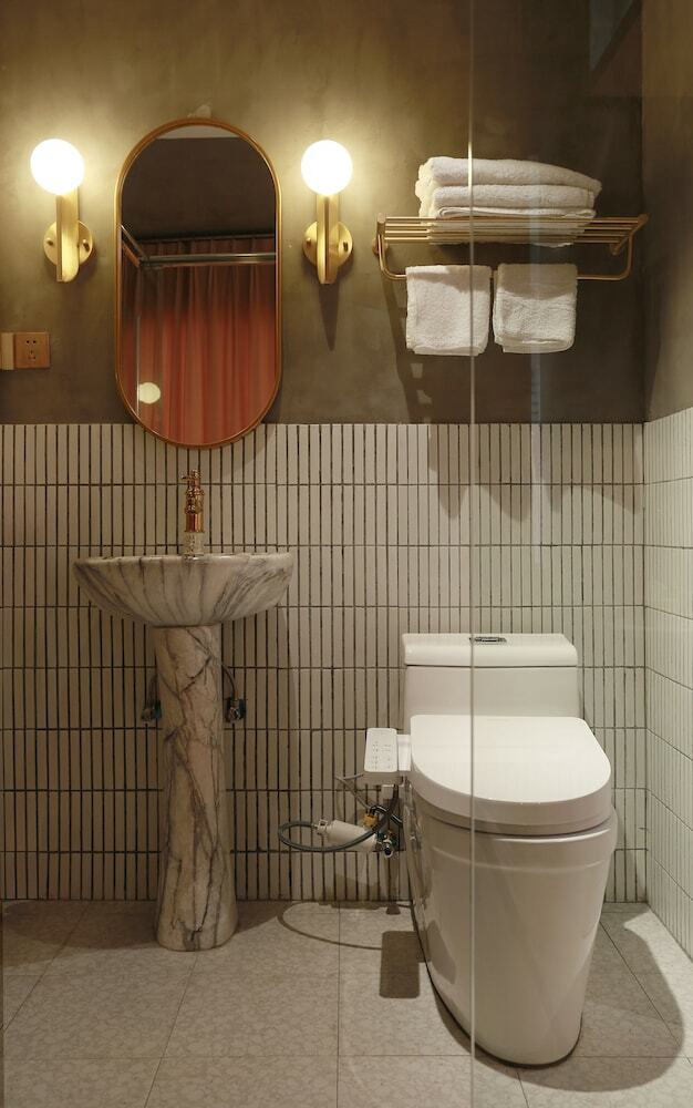 Black Gold Factory Boutique Design Hotel