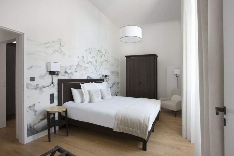 Hotel H�tel Coll�ge Des Doctrinaires