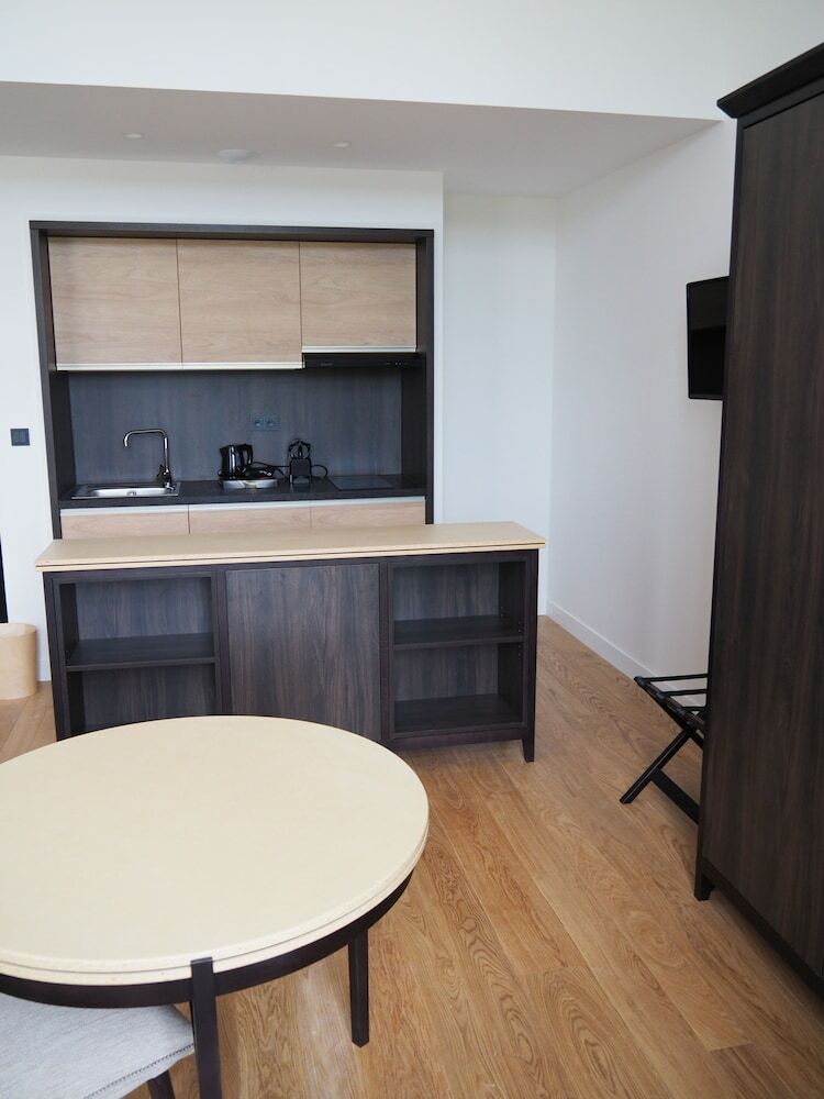 Hotel H�tel Coll�ge Des Doctrinaires