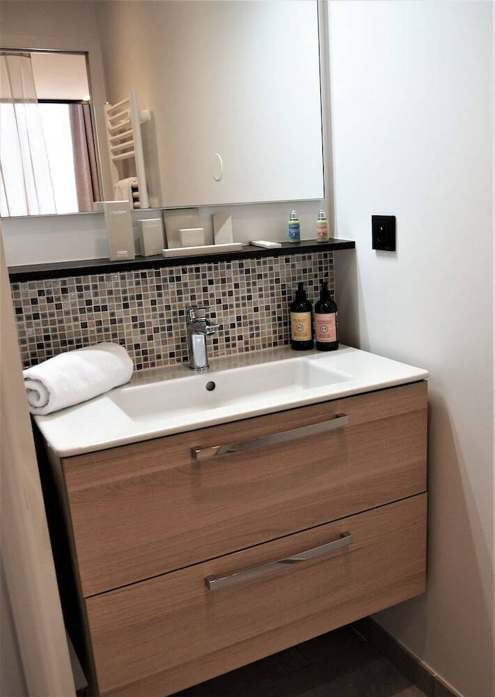 Hotel H�tel Coll�ge Des Doctrinaires