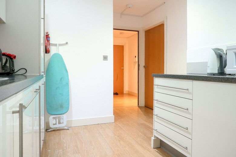 Apartamentos Latitude Court Deluxe Guest Room