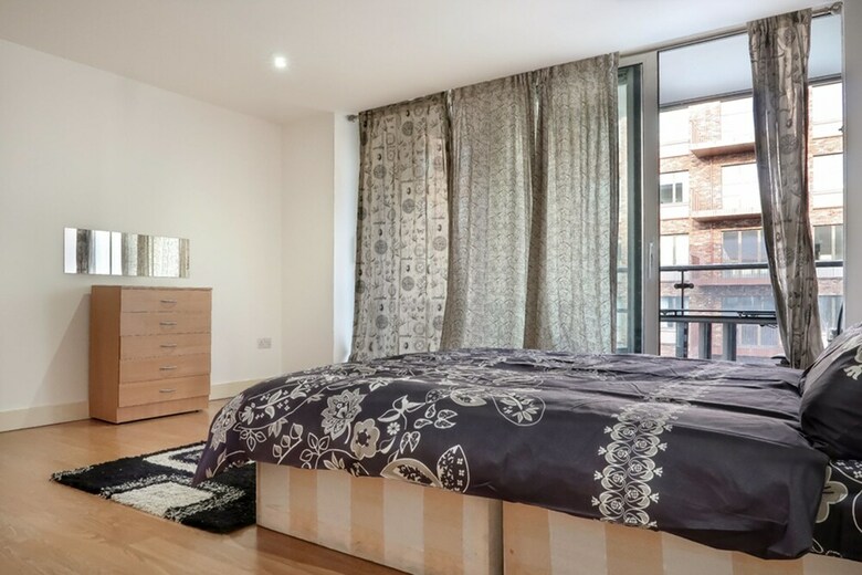 Apartamentos Latitude Court Deluxe Guest Room