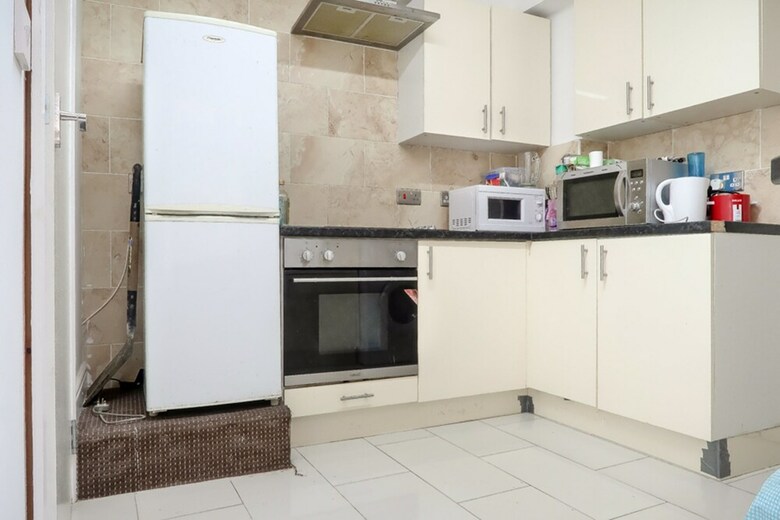 Apartamentos Portway Deluxe En Suite Room