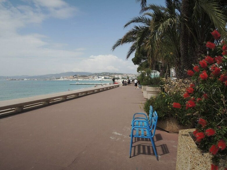 Beautiful Apart In Private Building, Cannes Center