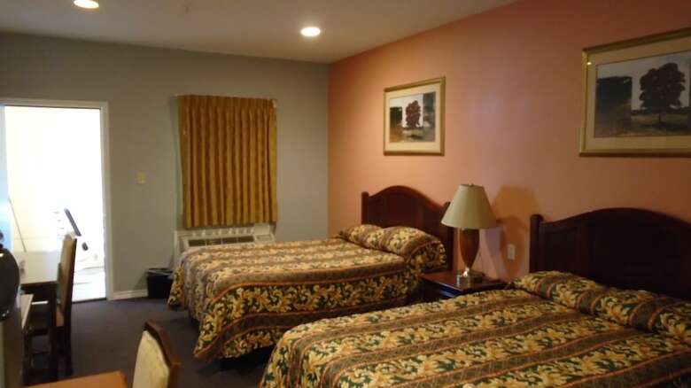 Town House Motel