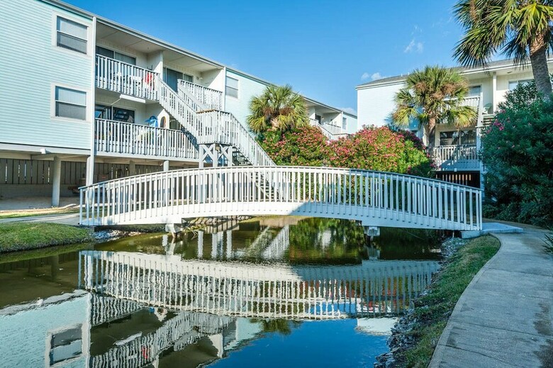 Villas On The Gulf Unit M5 - Two Bedroom Condo