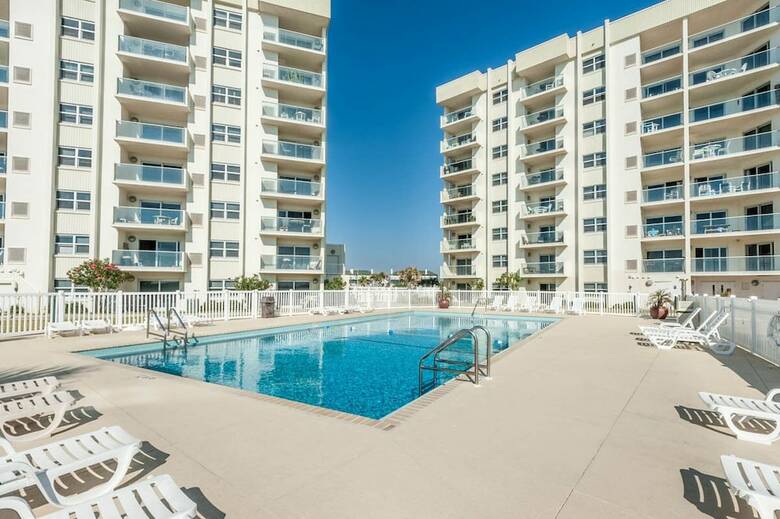 Regency Towers 603 East - One Bedroom Condo