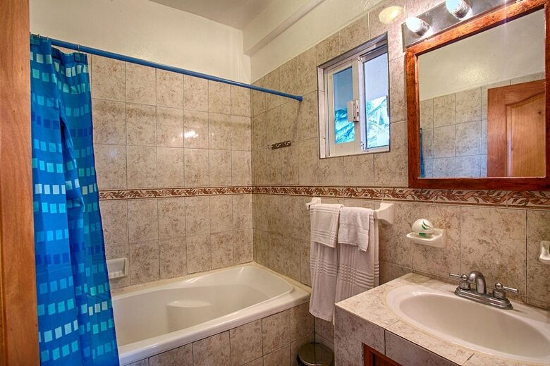 Casa de Los Ninos 3 Br By Casago