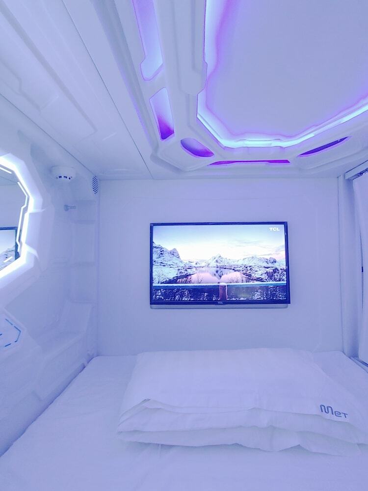 Met A Space Pod At Asoke