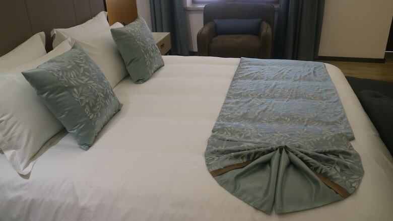 Lushan Xinyuan Hotel