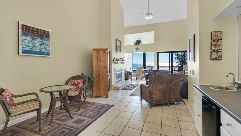 Palm Beach Club 2302 - Two Bedroom Condo