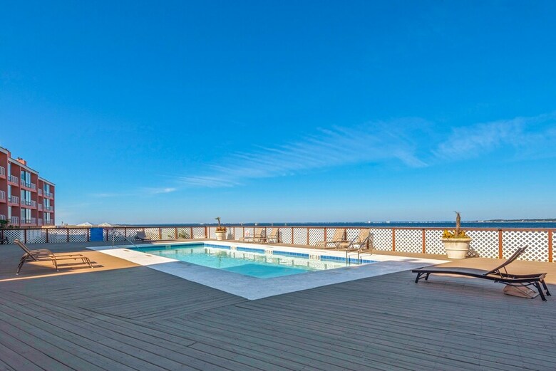 Palm Beach Club 2302 - Two Bedroom Condo