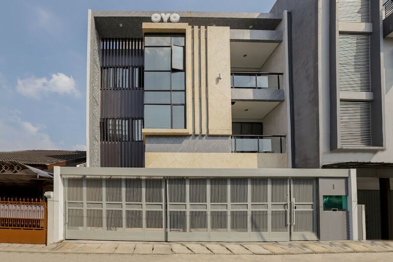 Hotel Oyo 333 Jj Sweet Residence
