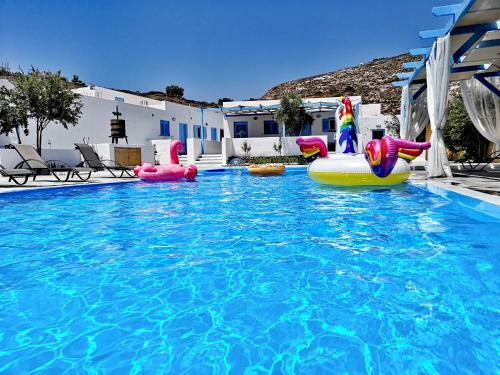 Apartamentos Family Village Santorini