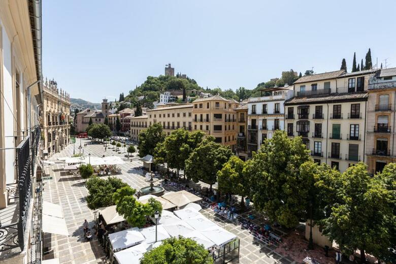Apartamentos Bibo Suites Plaza Nueva