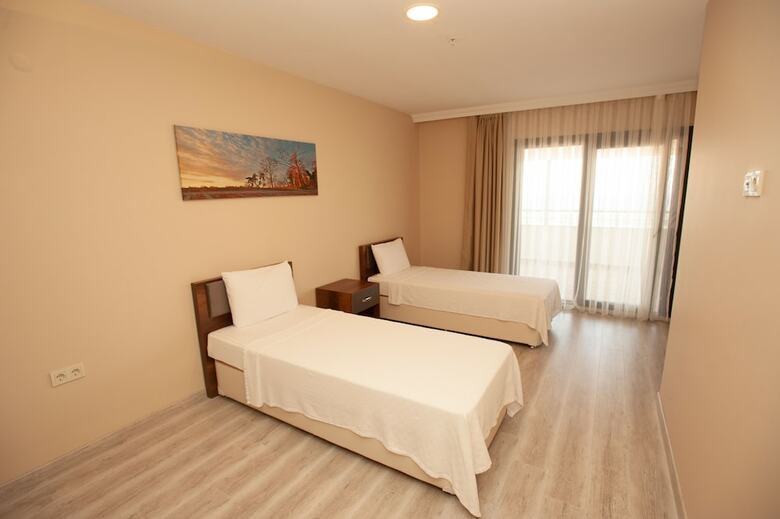 Empula Hotel & Residences