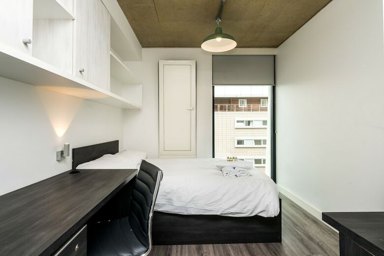 Hotel Hashtag Aldgate Campus Accommodation