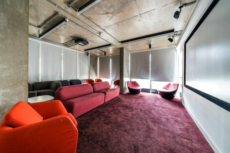 Hotel Hashtag Aldgate Campus Accommodation