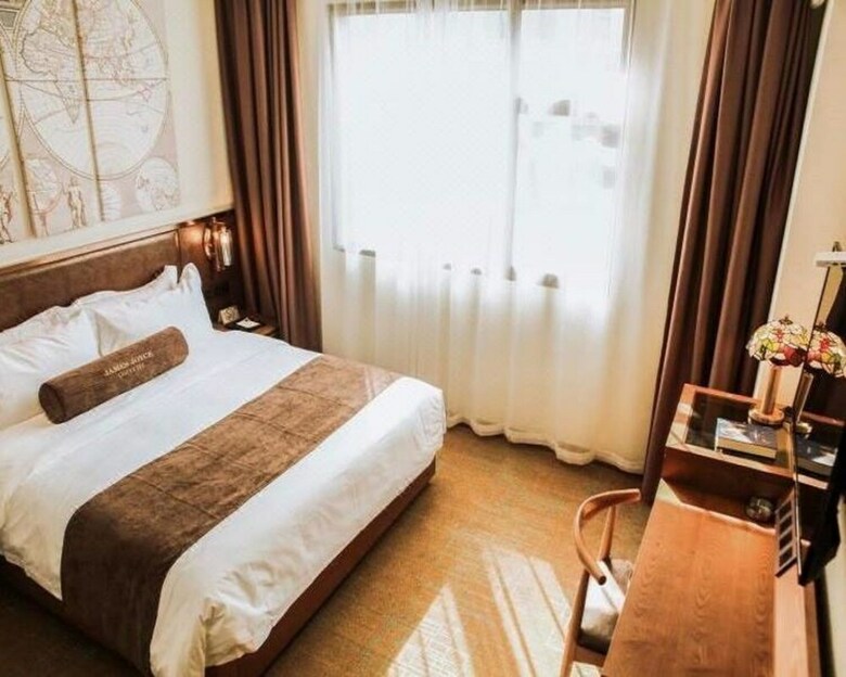 Hotel James Joyce Coffetel Xi'an Huaqingchi