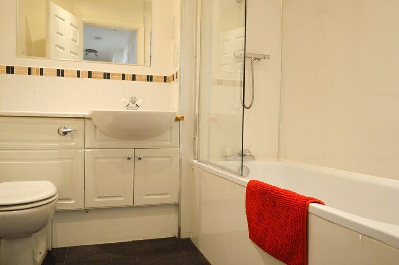 Apartamentos Attractive 3 Bedroom Flat In Central Haymarket