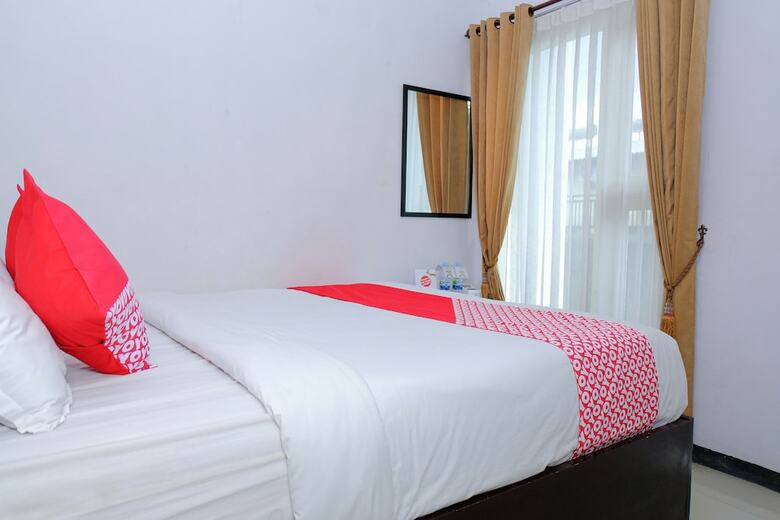 Oyo 887 Green Hill Hotel And Convention Center