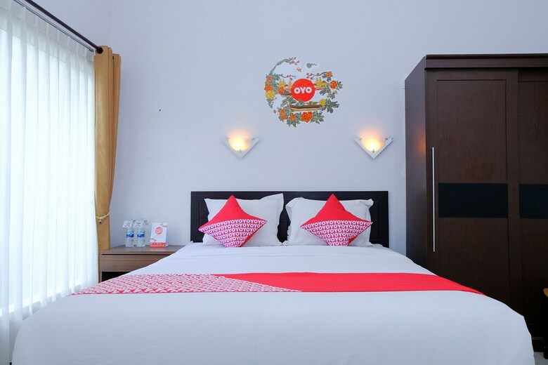 Oyo 887 Green Hill Hotel And Convention Center