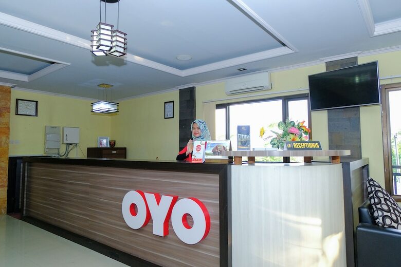 Oyo 887 Green Hill Hotel And Convention Center