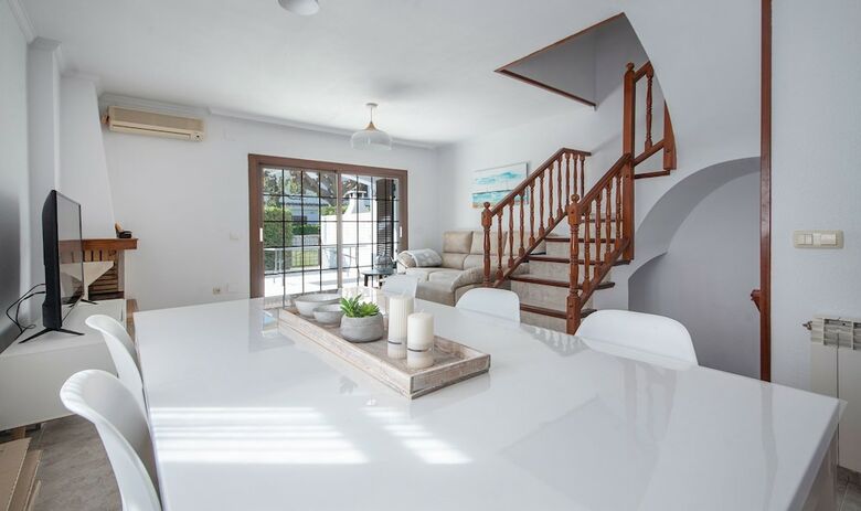 Semi-detached House 2 (r86)