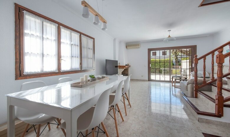 Semi-detached House 2 (r86)