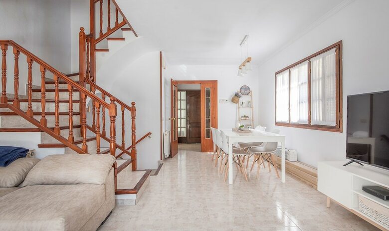 Semi-detached House 2 (r86)