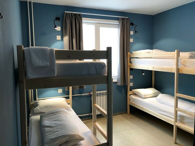 Hostal Yunost Hostel