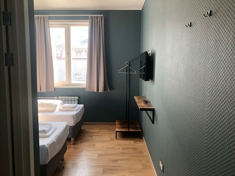 Hostal Yunost Hostel