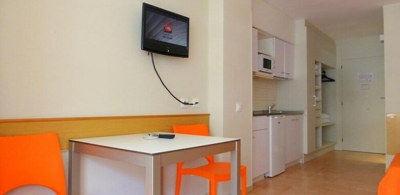 Apartamento Familiar Cerca de Port Avenuta