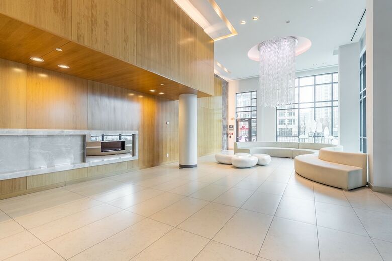 Simply Comfort. Fort York Apartments