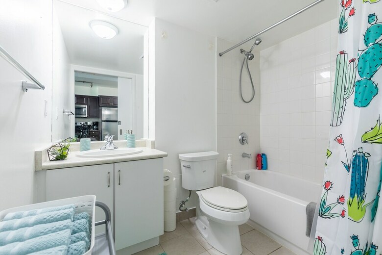 Simply Comfort. Fort York Apartments