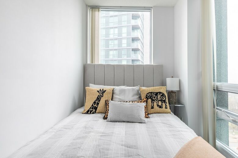 Simply Comfort. Fort York Apartments