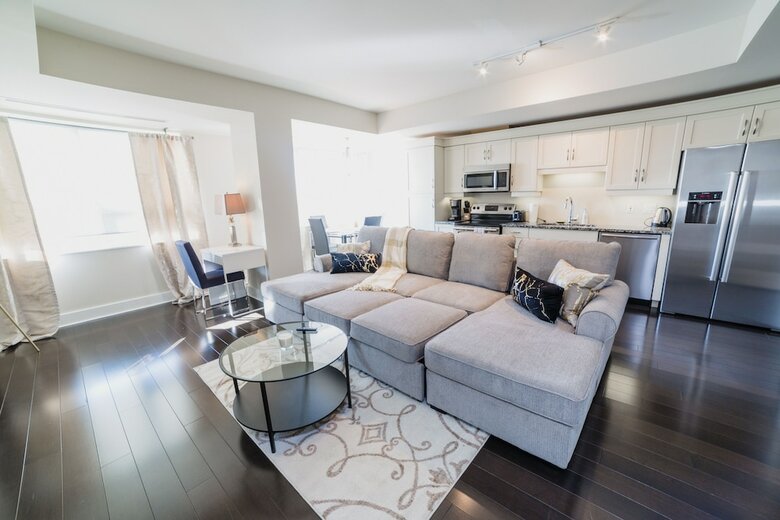 Simply Comfort. King's Wharf Apartments