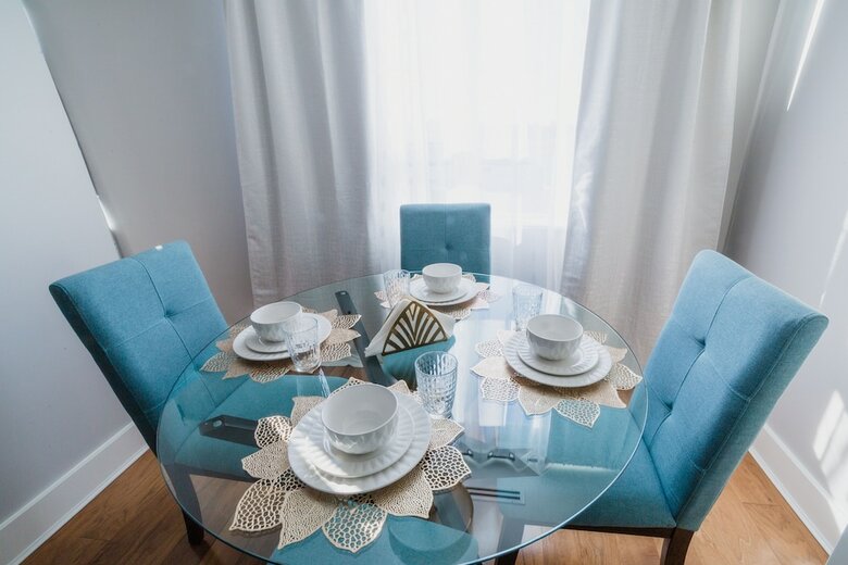 Simply Comfort. King's Wharf Apartments