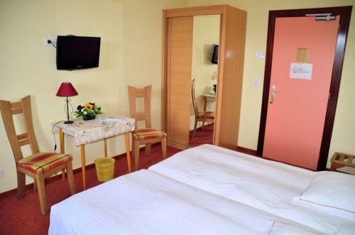 Hotel H�tel Roess