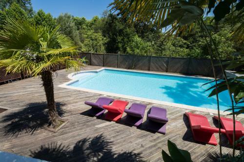 Apartamentos Les Collines Iduki
