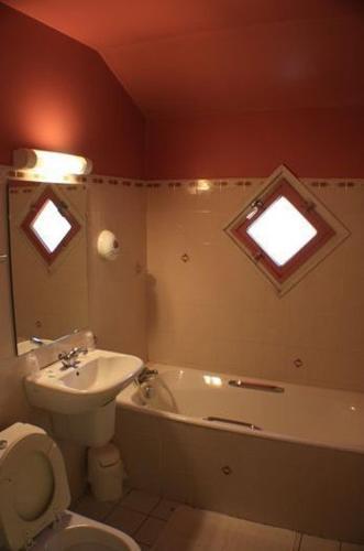Hotel H�tel Les Vignes Rouges