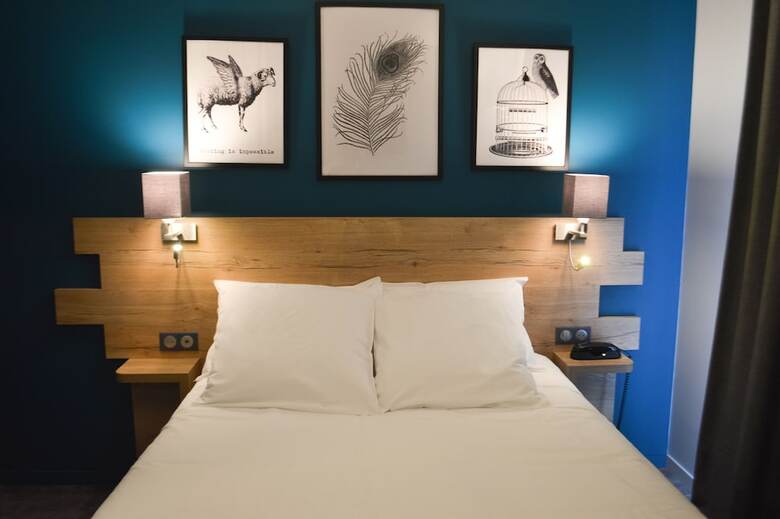 Ax Hotel